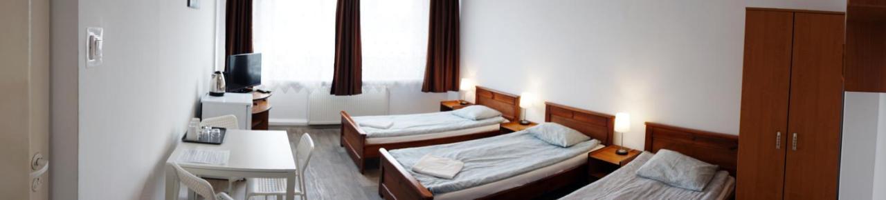 Scsk Brzezno Hostel กดัญสก์ ภายนอก รูปภาพ