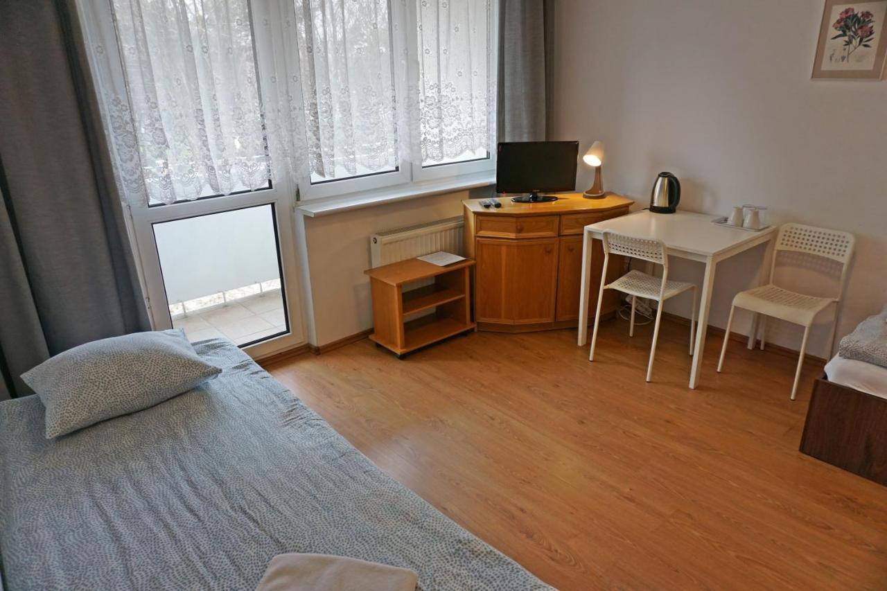 Scsk Brzezno Hostel กดัญสก์ ภายนอก รูปภาพ