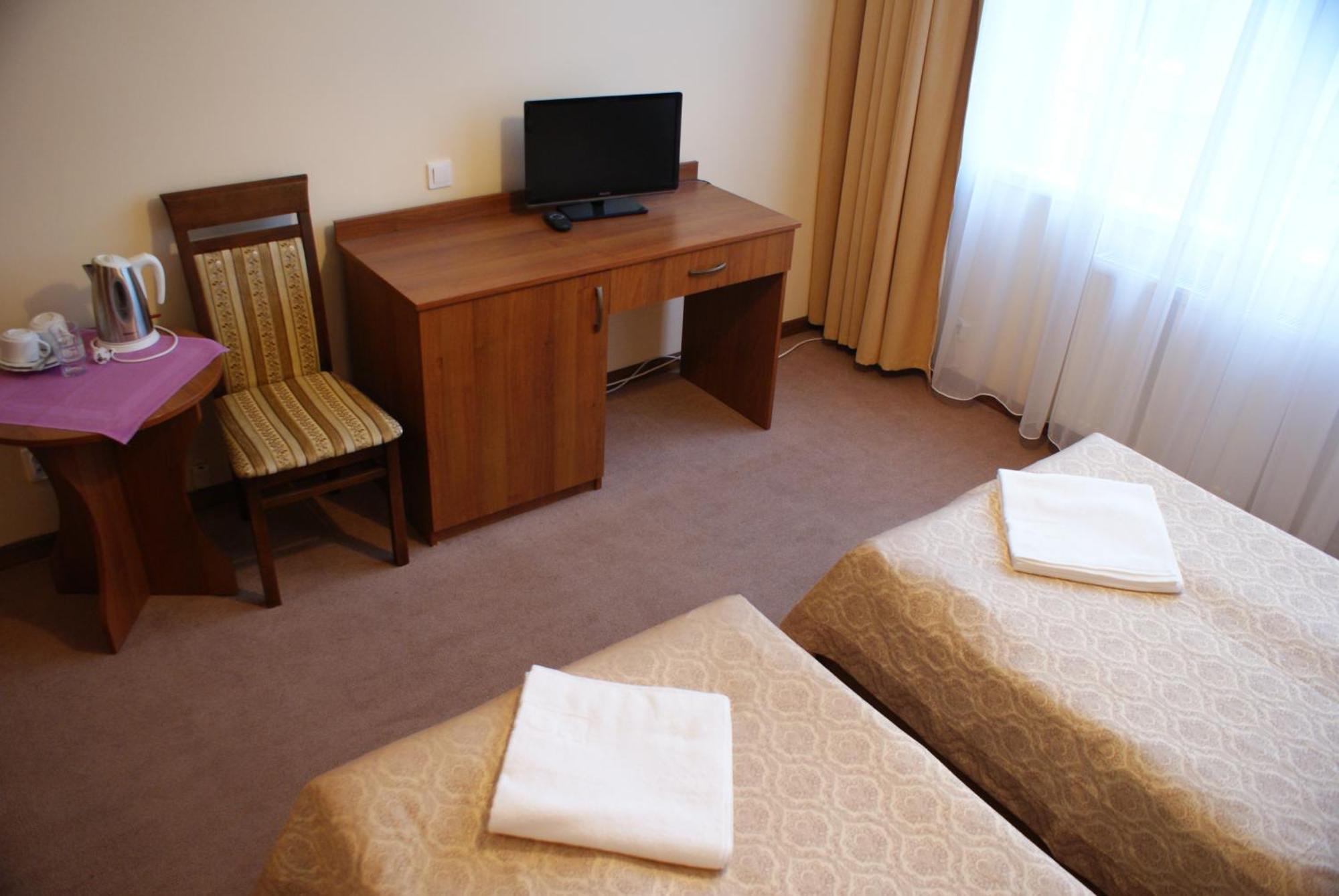 Scsk Brzezno Hostel กดัญสก์ ภายนอก รูปภาพ