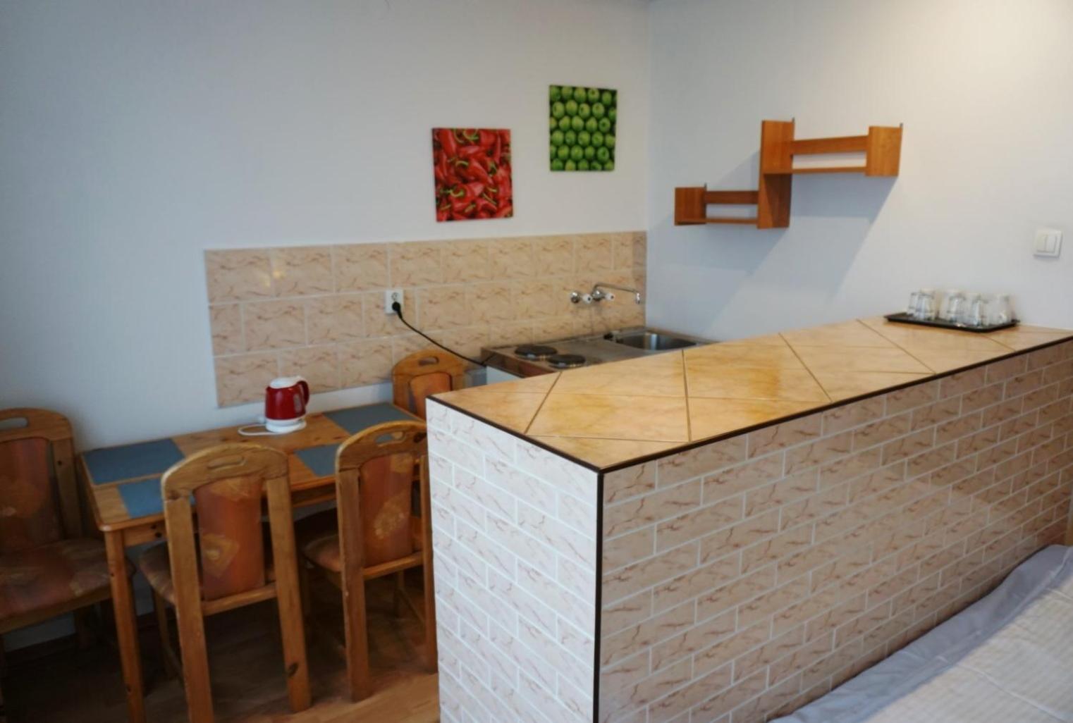 Scsk Brzezno Hostel กดัญสก์ ภายนอก รูปภาพ