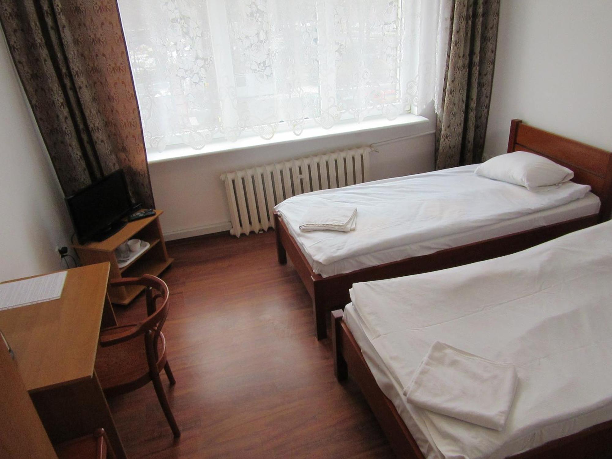 Scsk Brzezno Hostel กดัญสก์ ภายนอก รูปภาพ